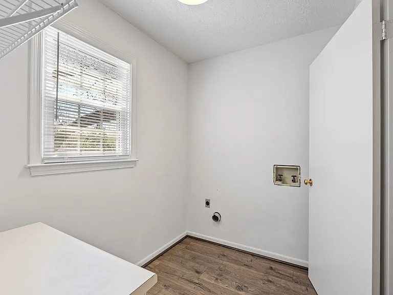 203B Lancaster Ave — Photo 32