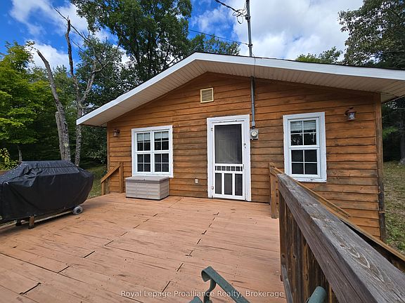 5th image of 1319 Baker Valley Rd
