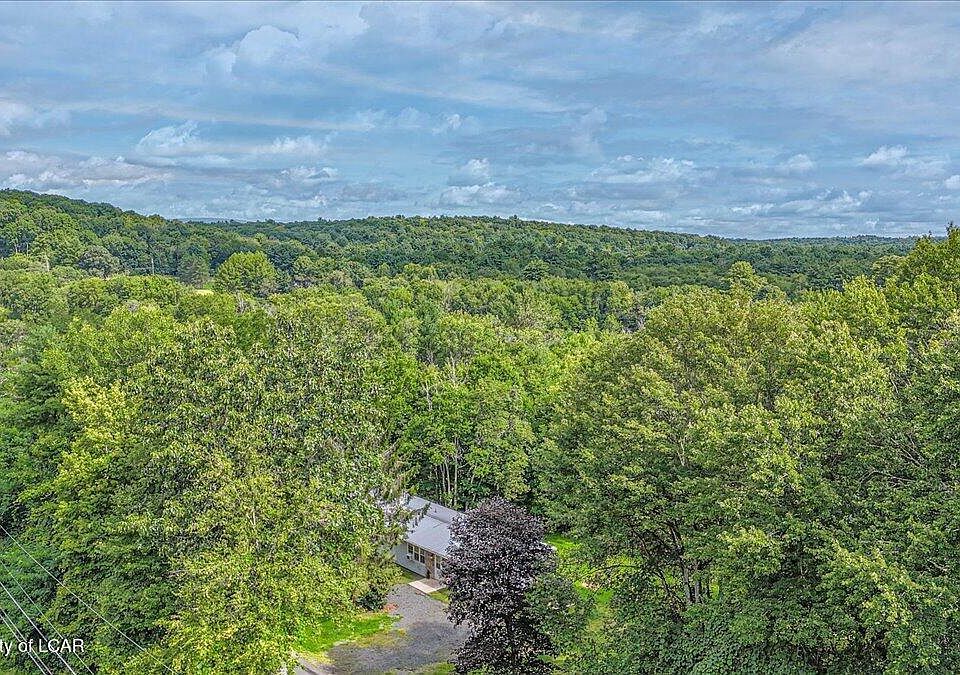1st image of 47 Village Dr