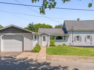 801 N Kimberly Ave, Iron Mountain, MI 49801