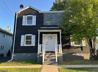 3 Edgewood Ter, South Bound Brook, NJ 08880