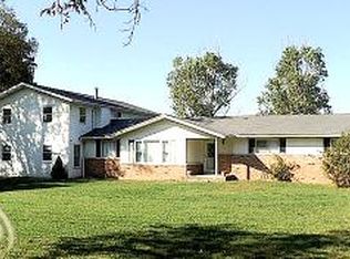 50200 Arkona Rd, Belleville, MI 48111
