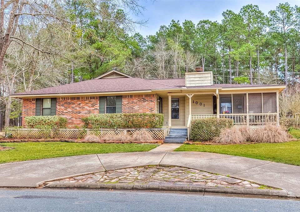 1st image of 1001 Broadmoor Dr