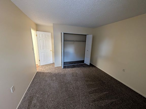 3rd image of 510B Mountain View Pl