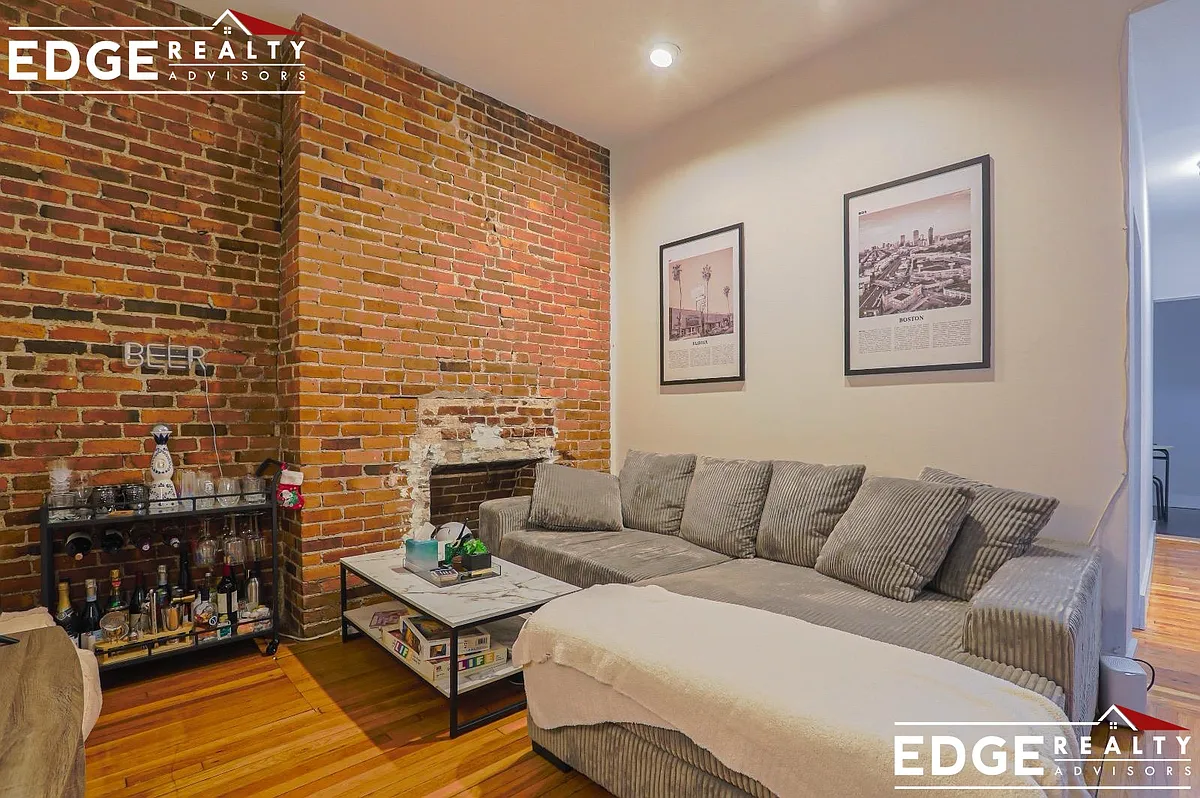 Building Photo - 11 Gorham St #9A