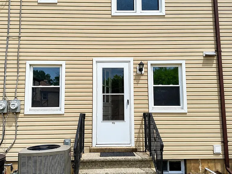 163 Rose St — Photo 16