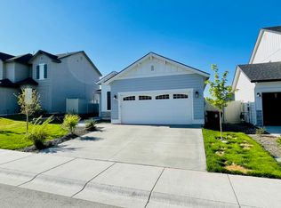 3969 W Peak Cloud Dr, Meridian, ID 83642