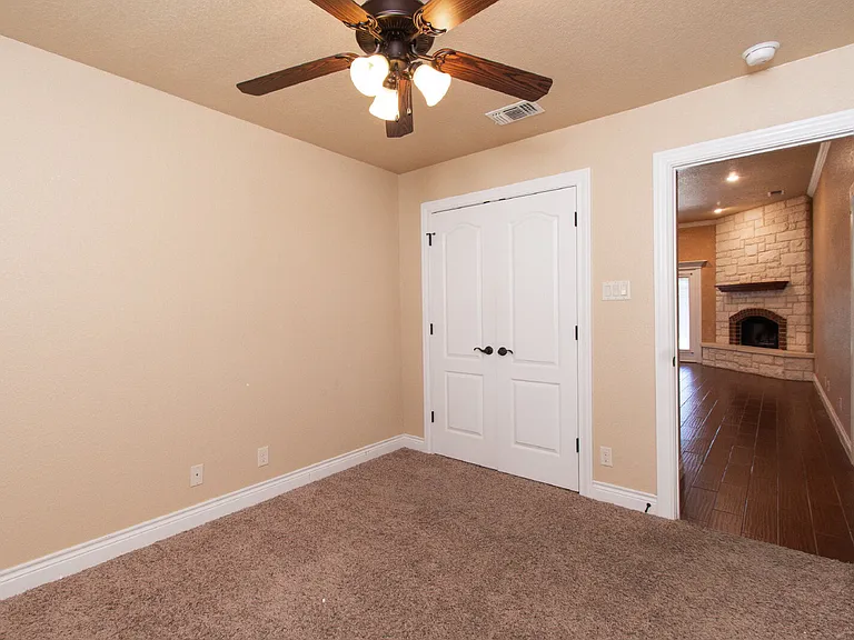 2513 Jackson Dr — Photo 14