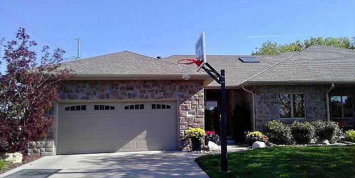 1st image of 8700 Foxtail Dr