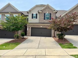 730 Lampwick Ln, Cary, NC 27513