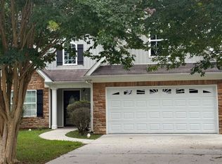 520 Millbrook Village Dr, Tyrone, GA 30290