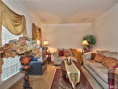 4th image of 5606 Carey Pl