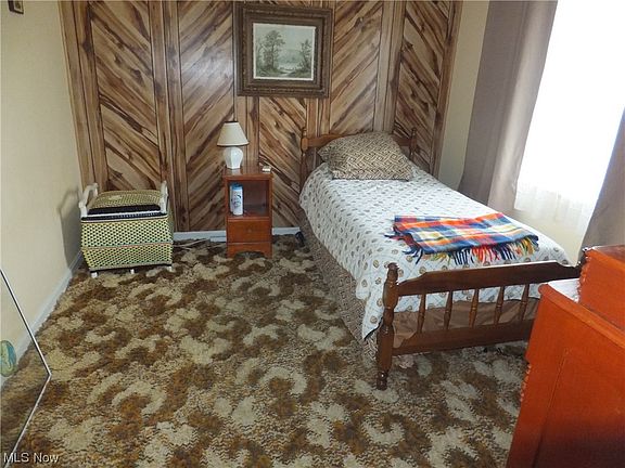 5th image of 4307 Buechner Ave