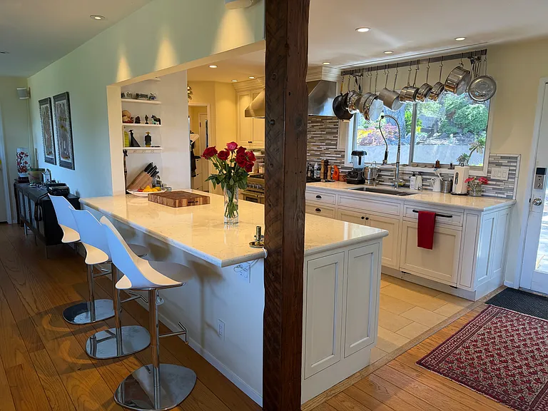 800 Fawn Dr — Photo 6