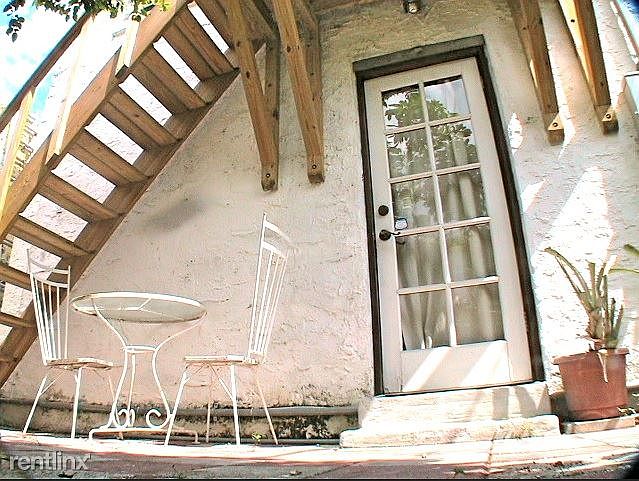 rear garden 1 entrance