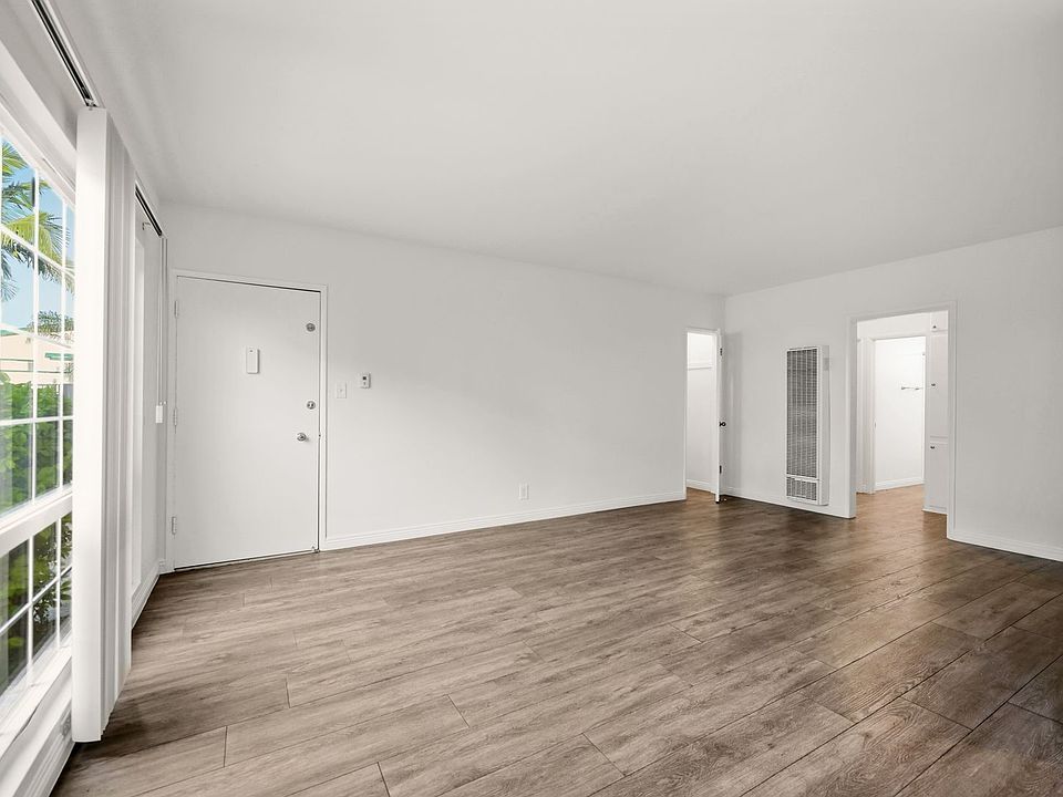 1st image of 4433-4439 Murietta Ave #7