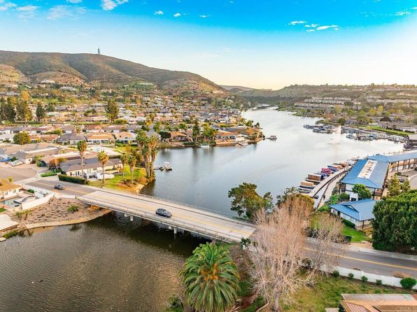 1224 San Pablo Dr, San Marcos, CA 92078