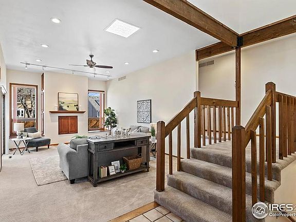 2nd image of 300 Bowline Ct