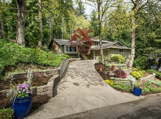 2865 SW Raleighview Dr, Portland, OR 97225