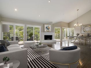 1395 Avondale Rd, Hillsborough, CA 94010