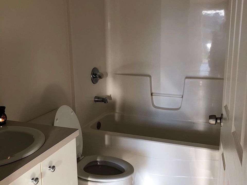 2nd image of 4806 Leonard Blvd S