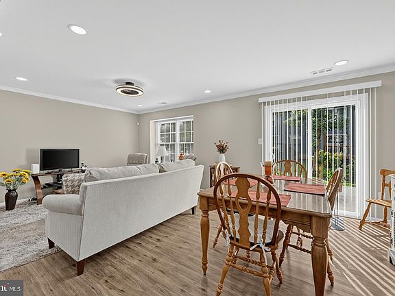 2nd image of 5 Thornhill Ct
