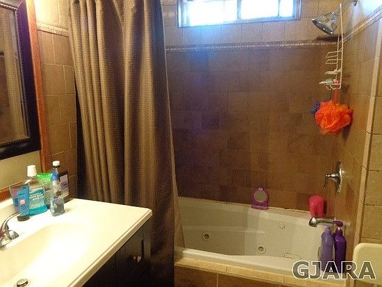 2nd image of 1005 Teller Ave
