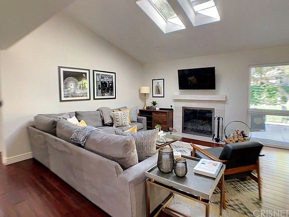 3rd image of 5707 Ostin Ave