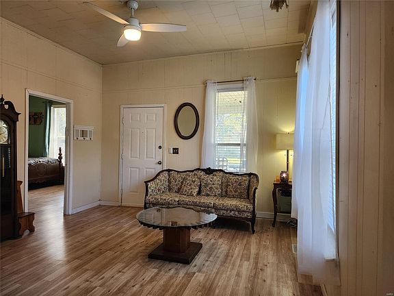 3rd image of 301 N C St