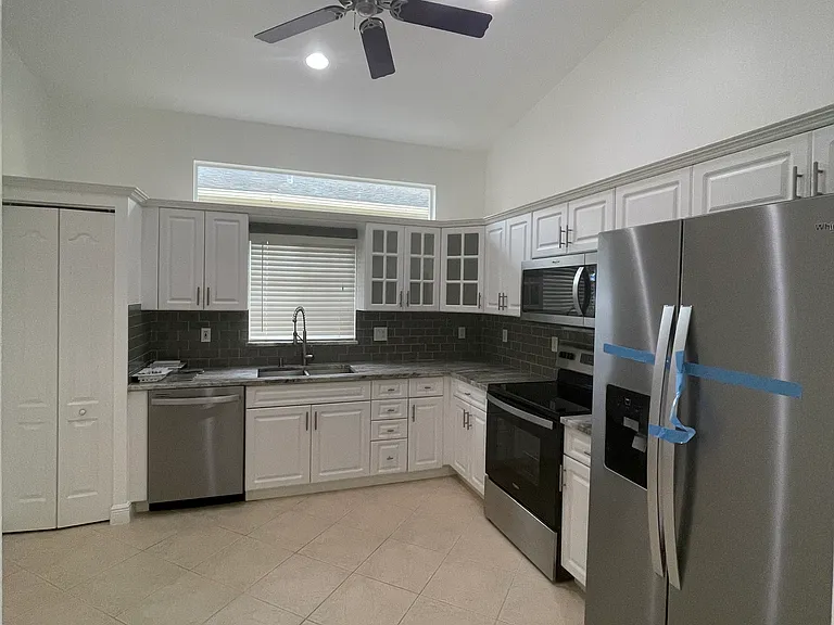 8620 Ibis Cove Cir — Photo 3