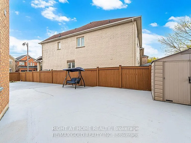 29 Laurentide Cres #UPPER — Photo 22