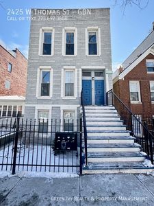 2425 W Thomas St, Chicago, IL, 60622