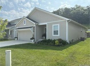 6793 Praire Ln, Parkville, MO 64152
