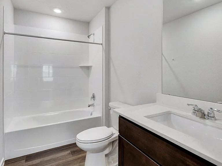 305 Randall Pl — Photo 15