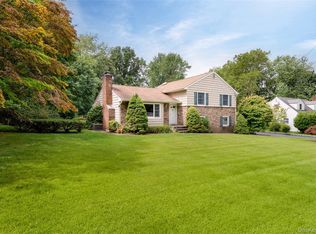 12 William Penn Drive, Stony Brook, NY 11790