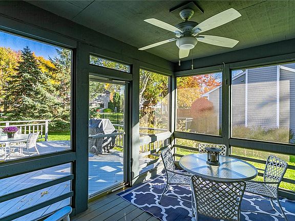 3rd image of 8608 Fieldway Ln