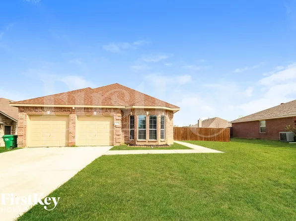 2925 Oakshire St, Denton, TX 76209
