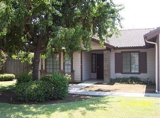 2598 Barstow Ave, Clovis, CA