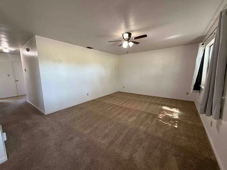 9262 Terra Linda Dr — Photo 8