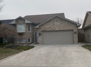 2327 Norcrest Ave, Windsor, ON N8P1V3