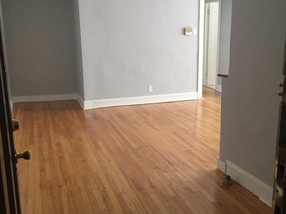3rd image of 1762 W North Shore Ave