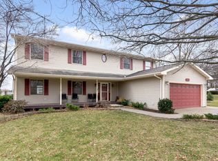 205 Park Ave, Sheridan, IL 60551