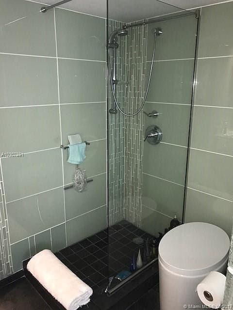 1st image of 2901 S Bayshore Dr