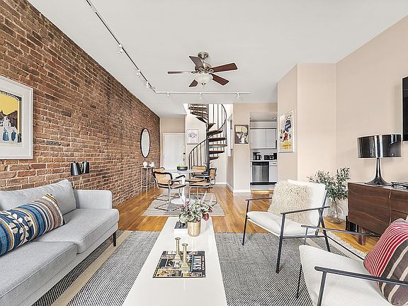 3rd image of 424 13th St #4A