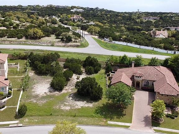 5th image of 225 Golden Bear Dr