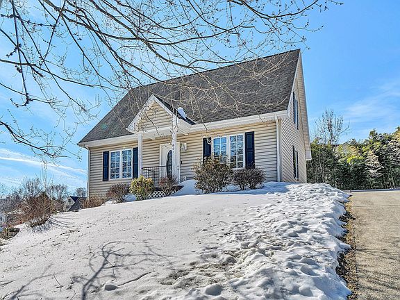 3rd image of 409 Wills Rd