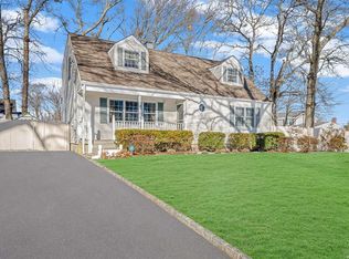 23 Cherry Ln, Lake Grove, NY 11755