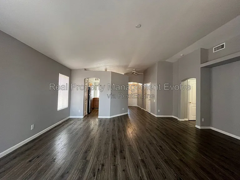 6246 W Blackhawk Dr — Photo 3