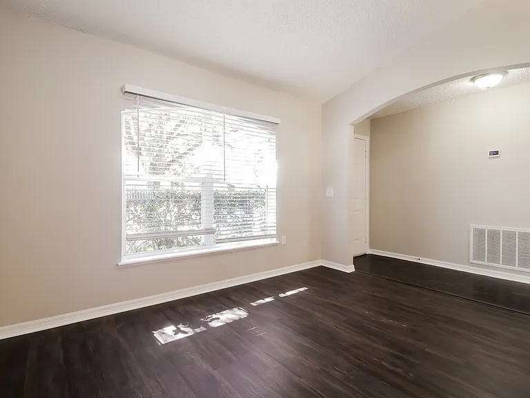 266 Regal Downs Cir — Photo 9