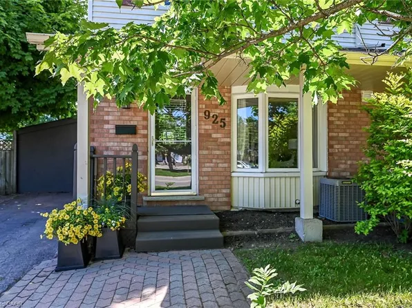 925 Elgin St N, Cambridge, ON N1R 8C6